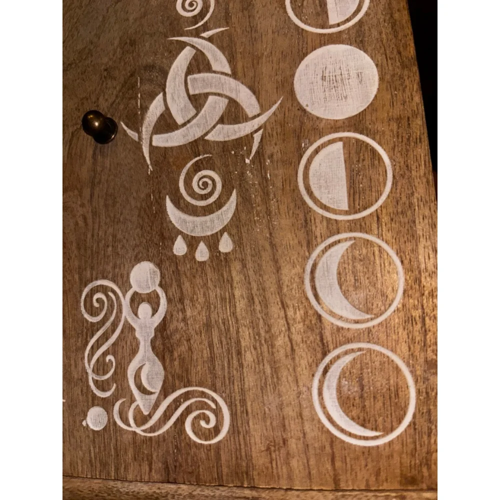 Brown & White Wooden Jewelry Organizer